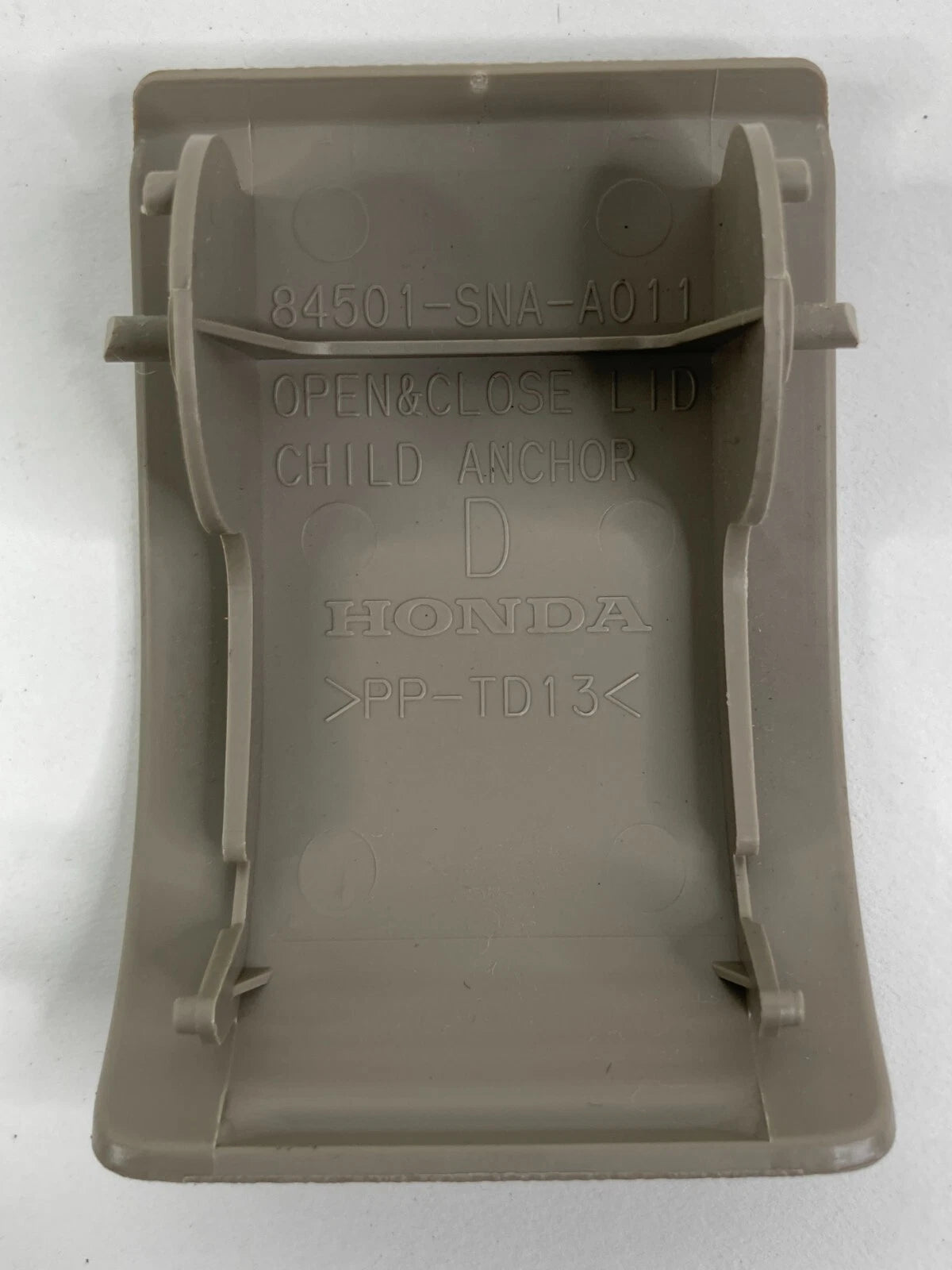 06-11 HONDA CIVIC REAR DECK LID CHILD SEAT ANCHOR COVER PLATE 84501-SNA-A011 OEM