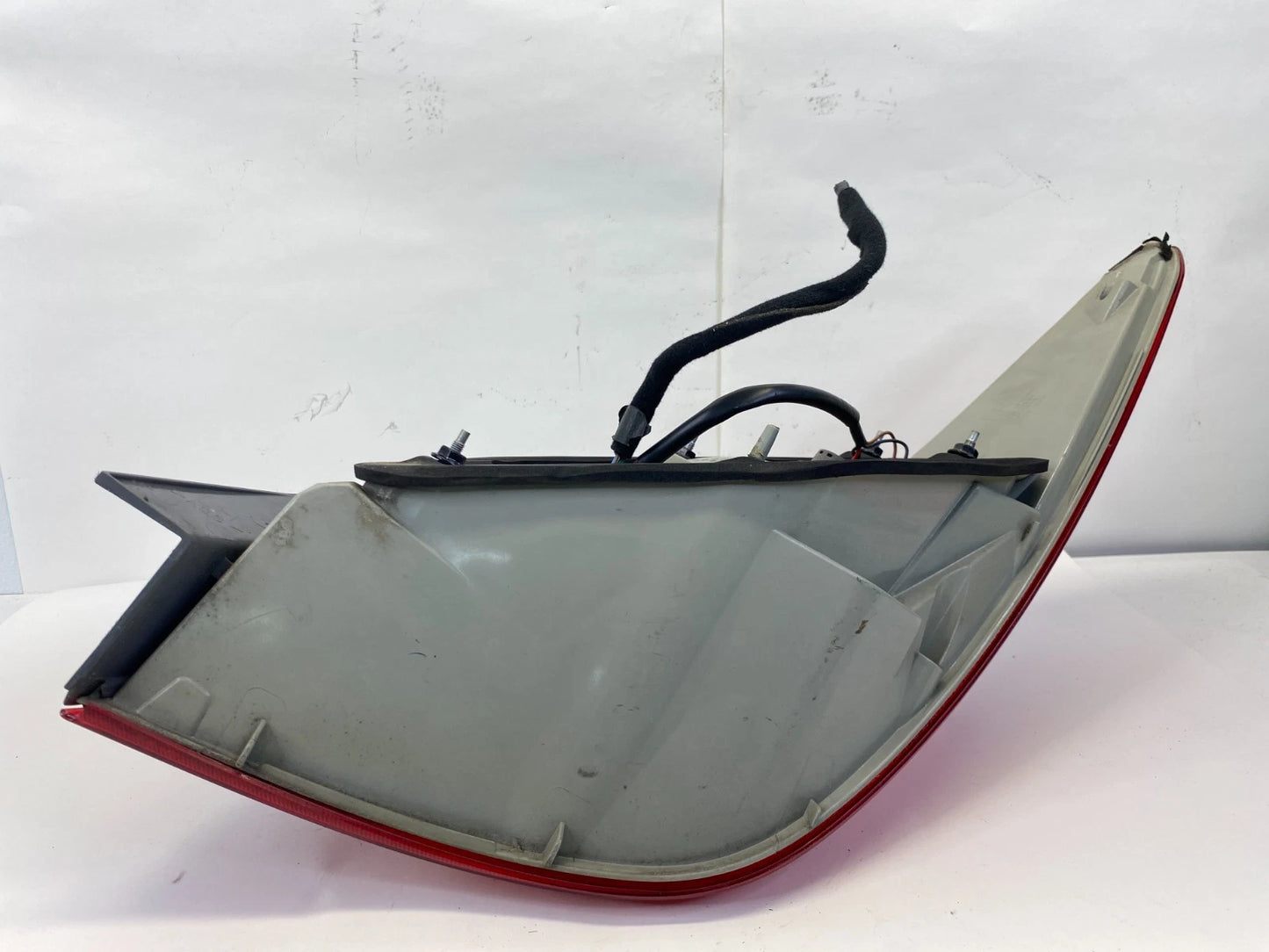2011-2014 HYUNDAI SONATA TAILLIGHT LAMP LEFT DRIVER OUTER OEM FACTORY 92401-3Q