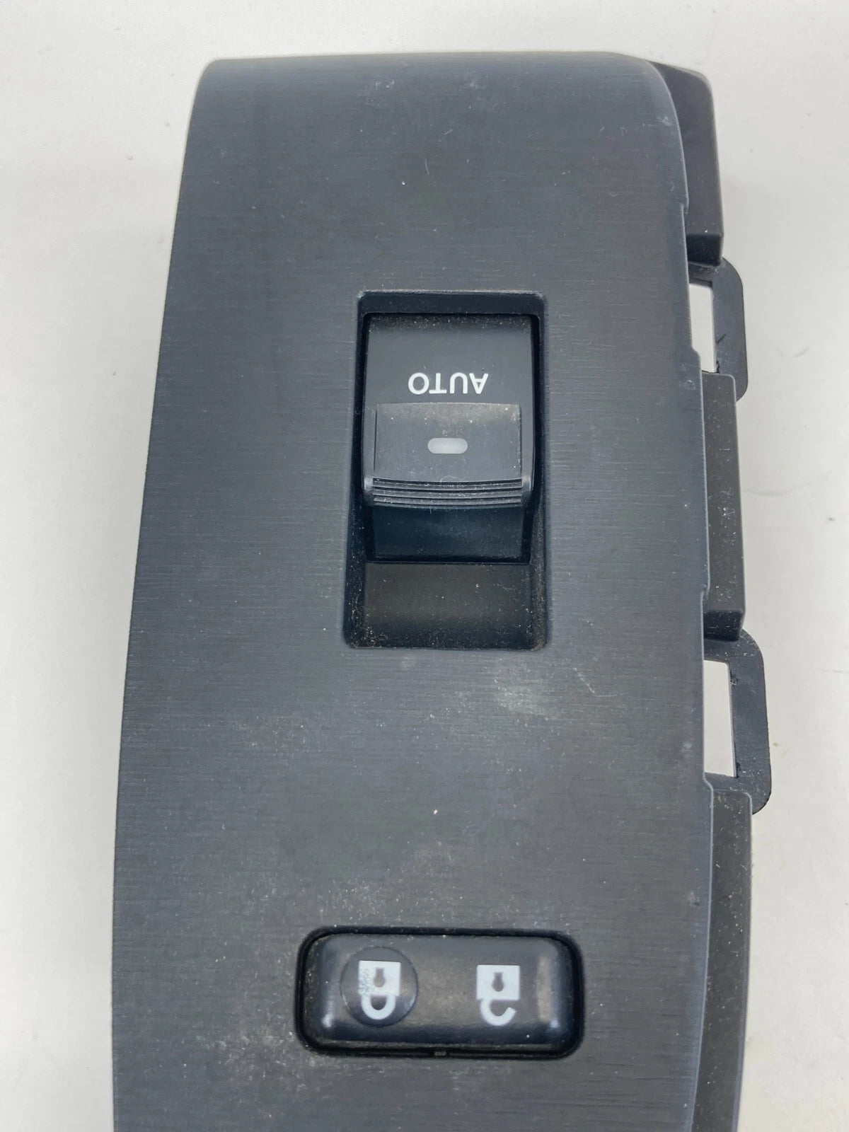 2010-2015 TOYOTA PRIUS FRONT RH POWER WINDOW SWITCH W/ BEZEL PASSENGER SIDE OEM