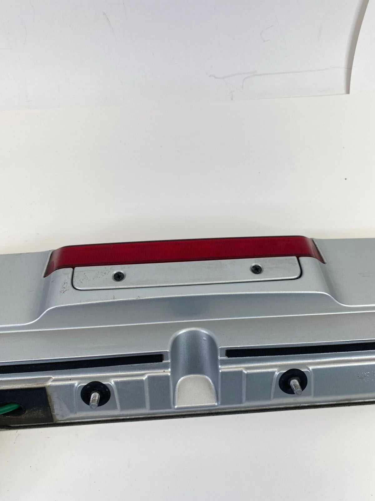 13-15 CHEVROLET SPARK REAR TRUNK TAILGATE SPOILER 3RD BRAKE LIGHT 95262126 OEM