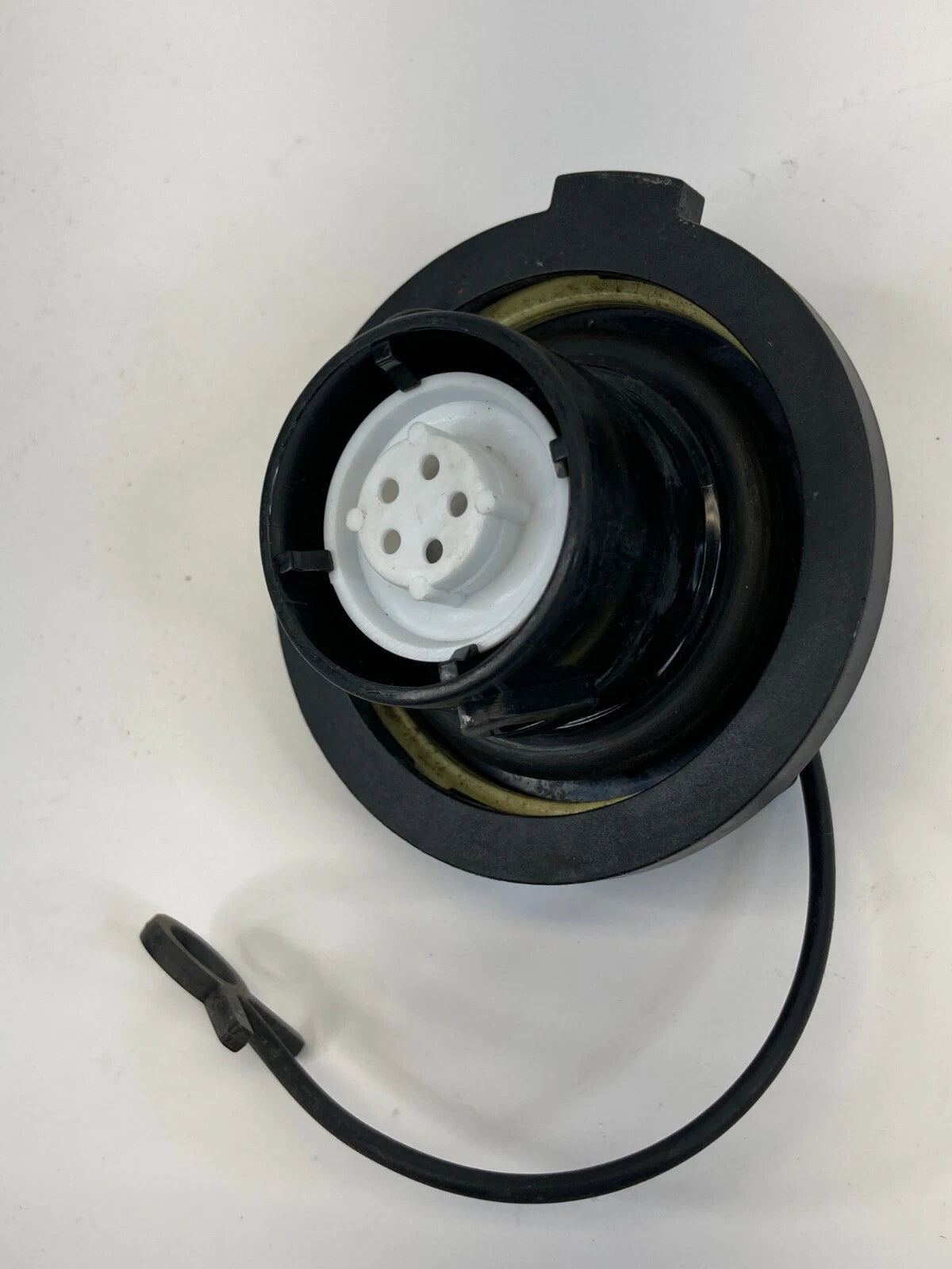 2000-2013 CHEVROLET IMPALA 2004-2012 COLORADO FUEL FILLER GAS LID CAP COVER OEM