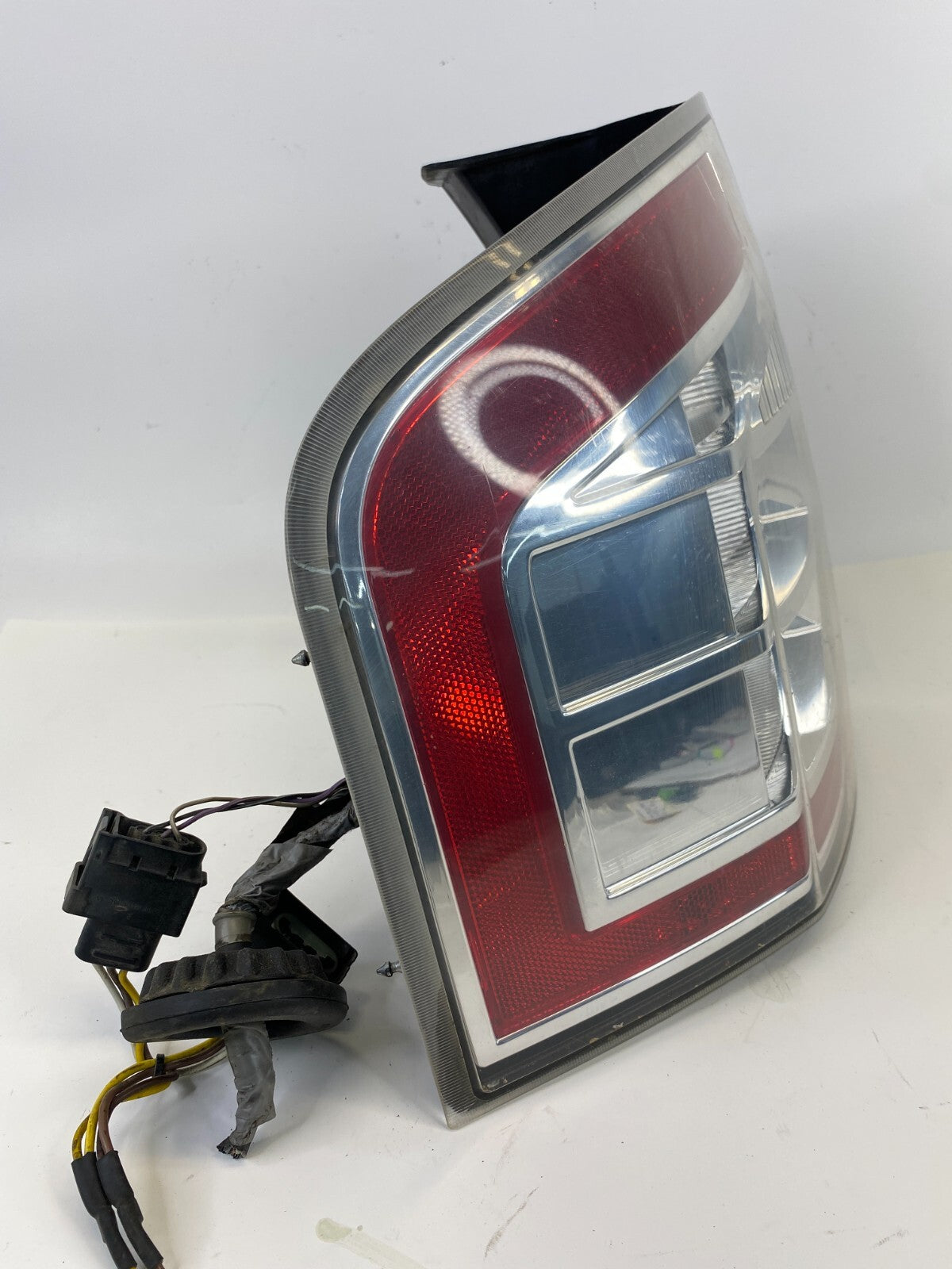 2007-2010 Ford Edge Left Driver Side Tail Light Taillight 8T43-13B505-AE OEM