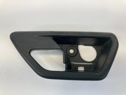 2009 2010 DODGE JOURNEY FRONT LEFT INTERIOR DOOR HANDLE BEZEL 100000257 OEM