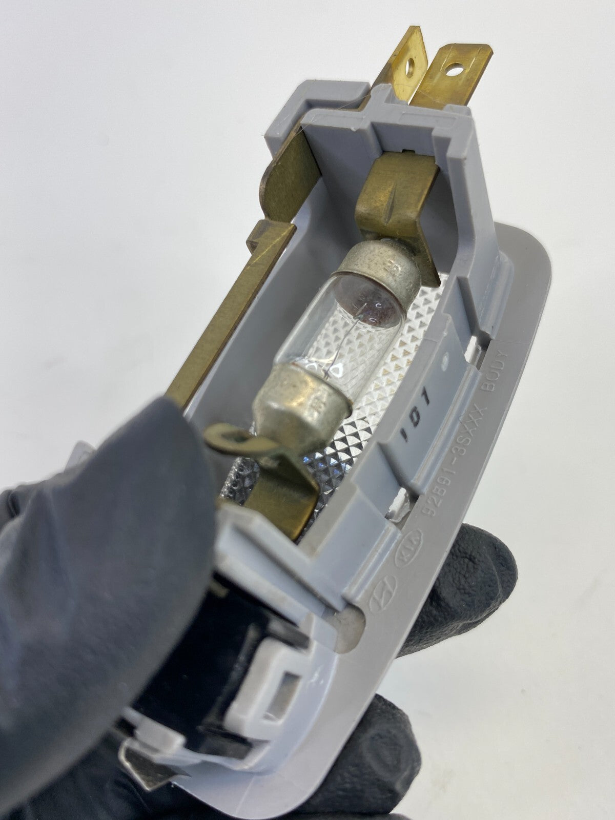 2013-2017 Hyundai Elantra GT Front Left Vanity Light Lamp Sunvisor 92891-3SXXX