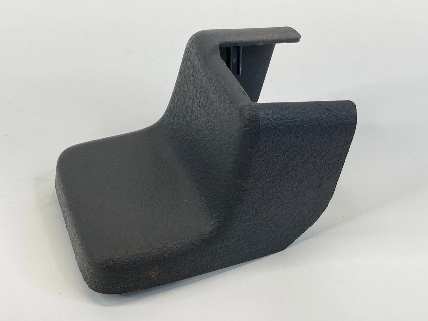 2004 FORD EXPLORER FRONT LEFT FLOOR SEAT TRACK END COVER CAP 1L24-78622C69-AEW