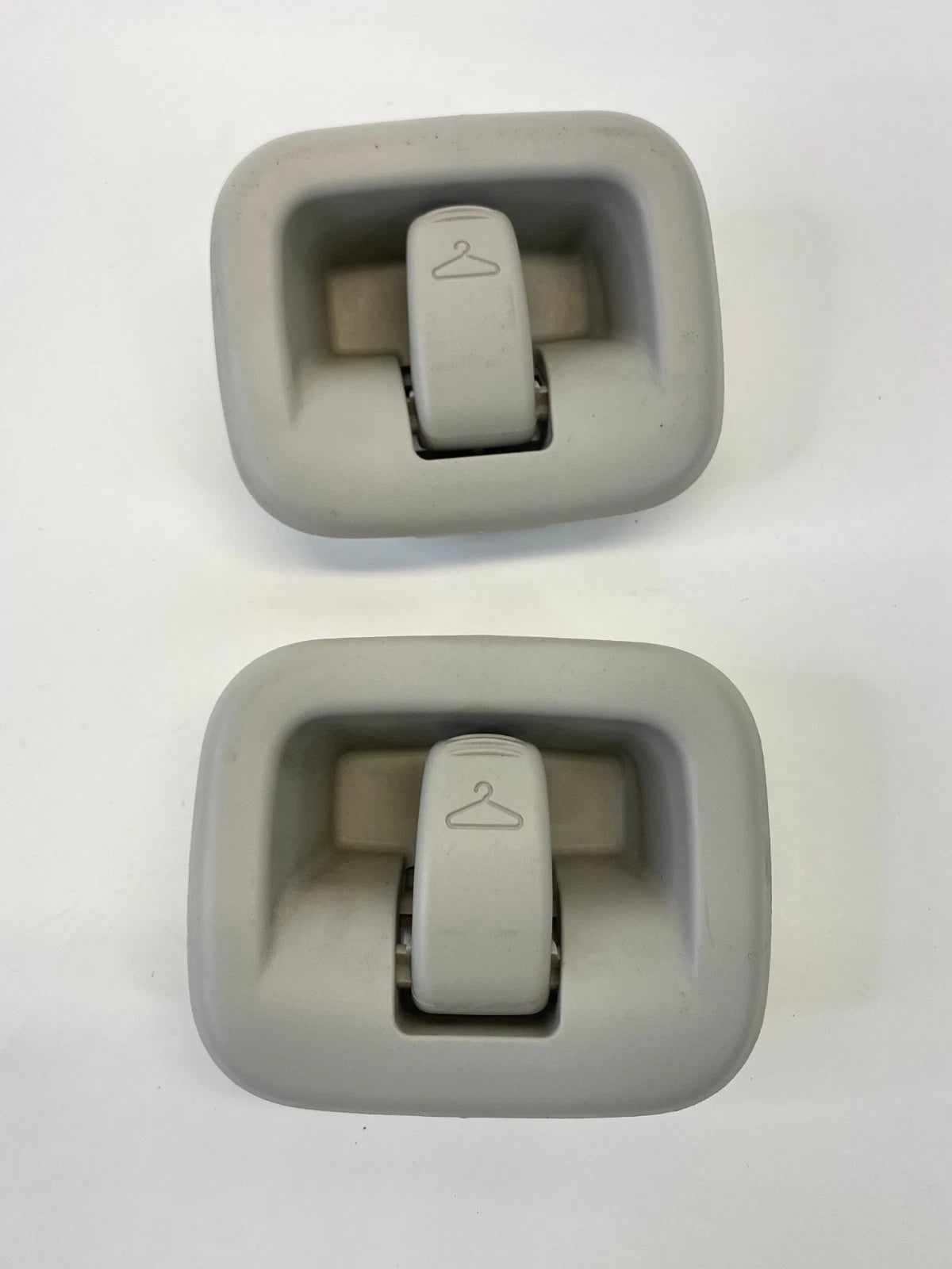 2011-2020 DODGE GRAND CARAVAN TOWN COUNTRY ROOF CEILING COAT HOOK OEM