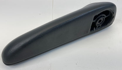 03-05 Chrysler PT Cruiser Front Left & Right Side Seat Armrest Arm Rest Pair OEM