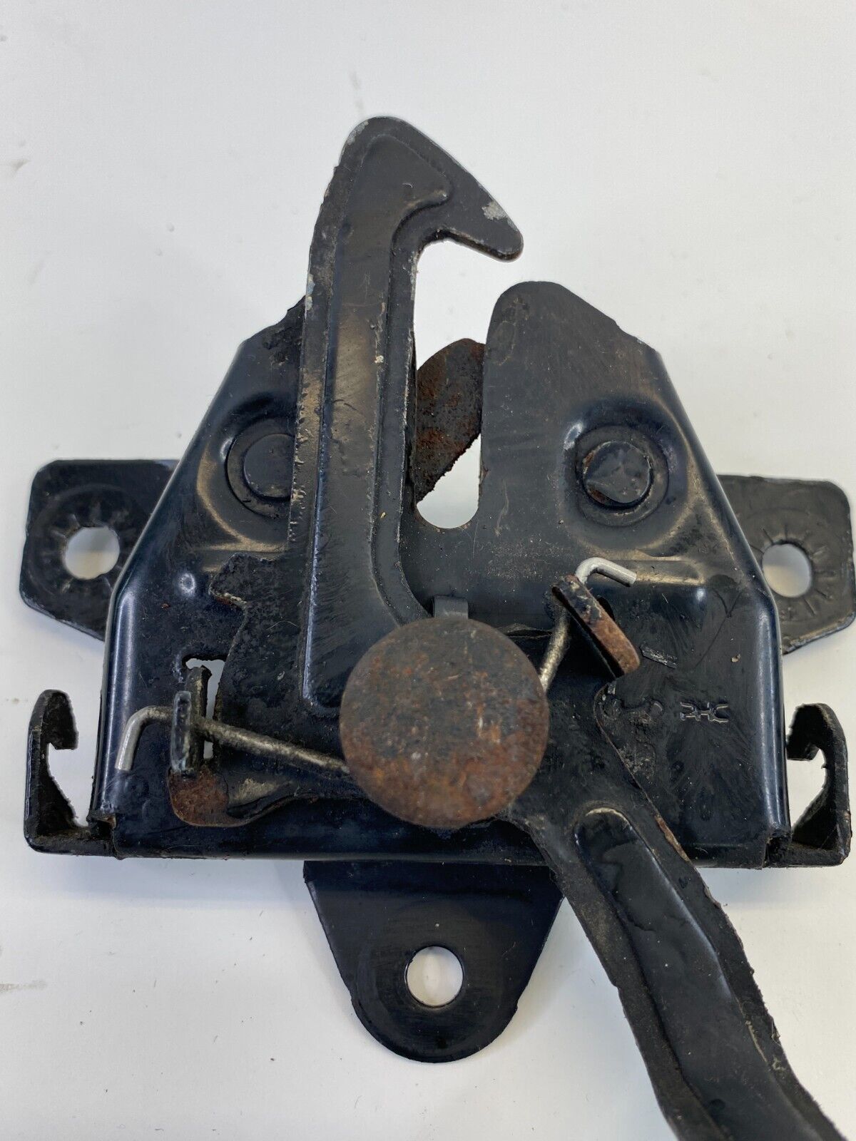 2005-2009 Hyundai Tucson Hood Lock Latch Release Actuator Assembly OEM