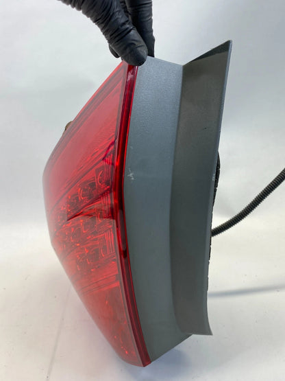 2006 2007 HONDA ACCORD SEDAN REAR RIGHT PASSENGER SIDE TAIL LIGHT LAMP TAILLIGHT