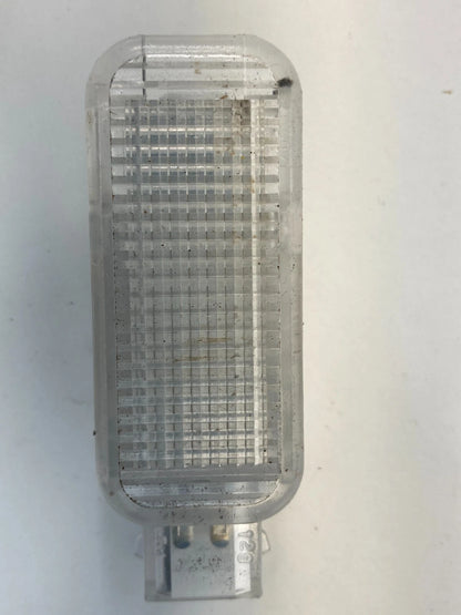 2006-2018 AUDI A6 FRONT LEFT SIDE DOOR PANEL COURTESY LAMP LIGHT 8D0-947-41 OEM