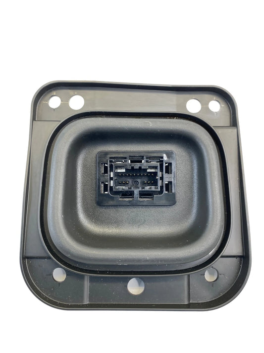 2009-2014 NISSAN CUBE RIGHT INSTRUMENT PANEL LOWER COVER BRACKET 68926-1FC1A
