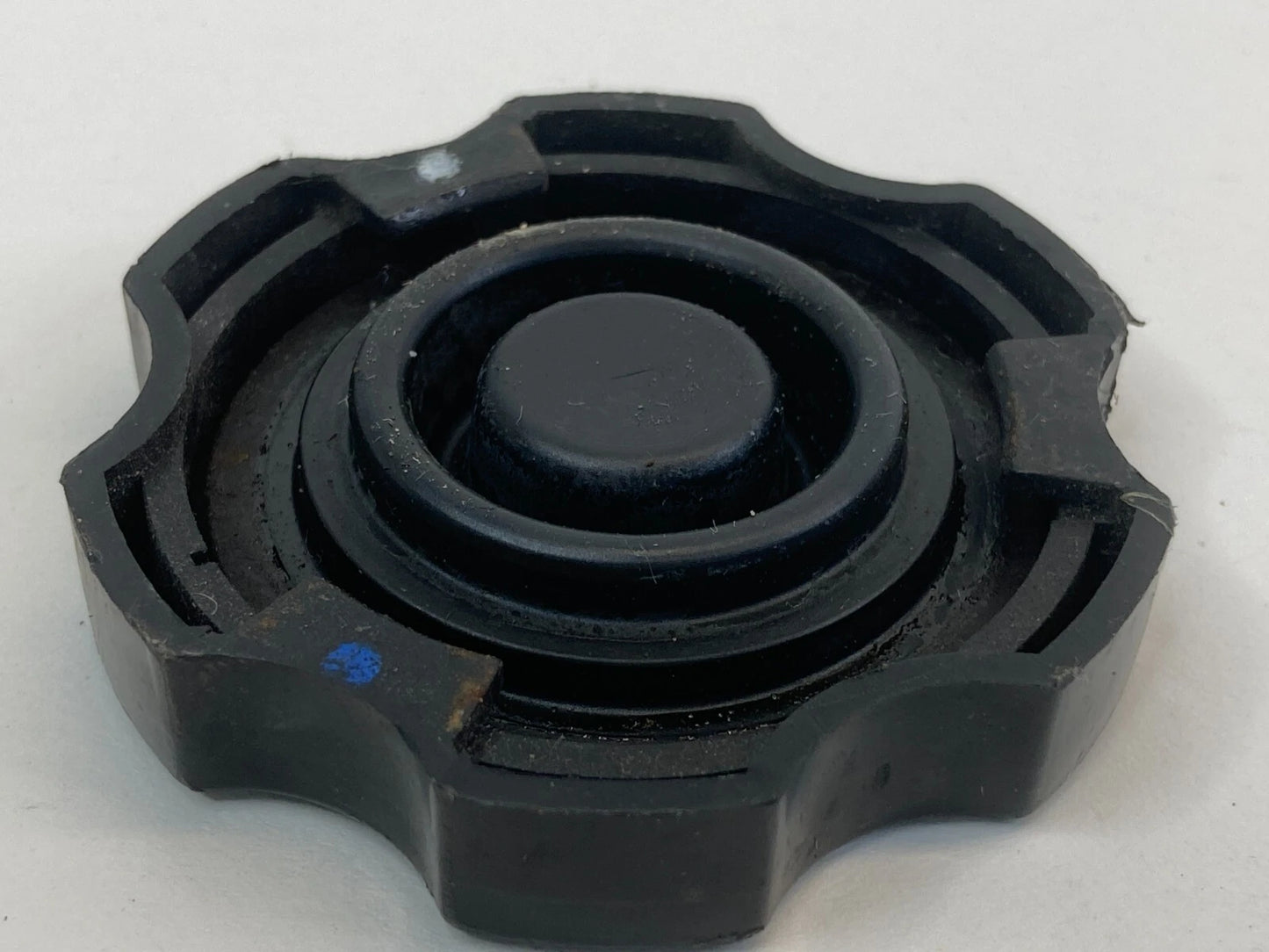 2009-2017 CHEVROLET TRAVERSE BRAKE FLUID MASTER CYLINDER RESERVOIR CAP LID OEM