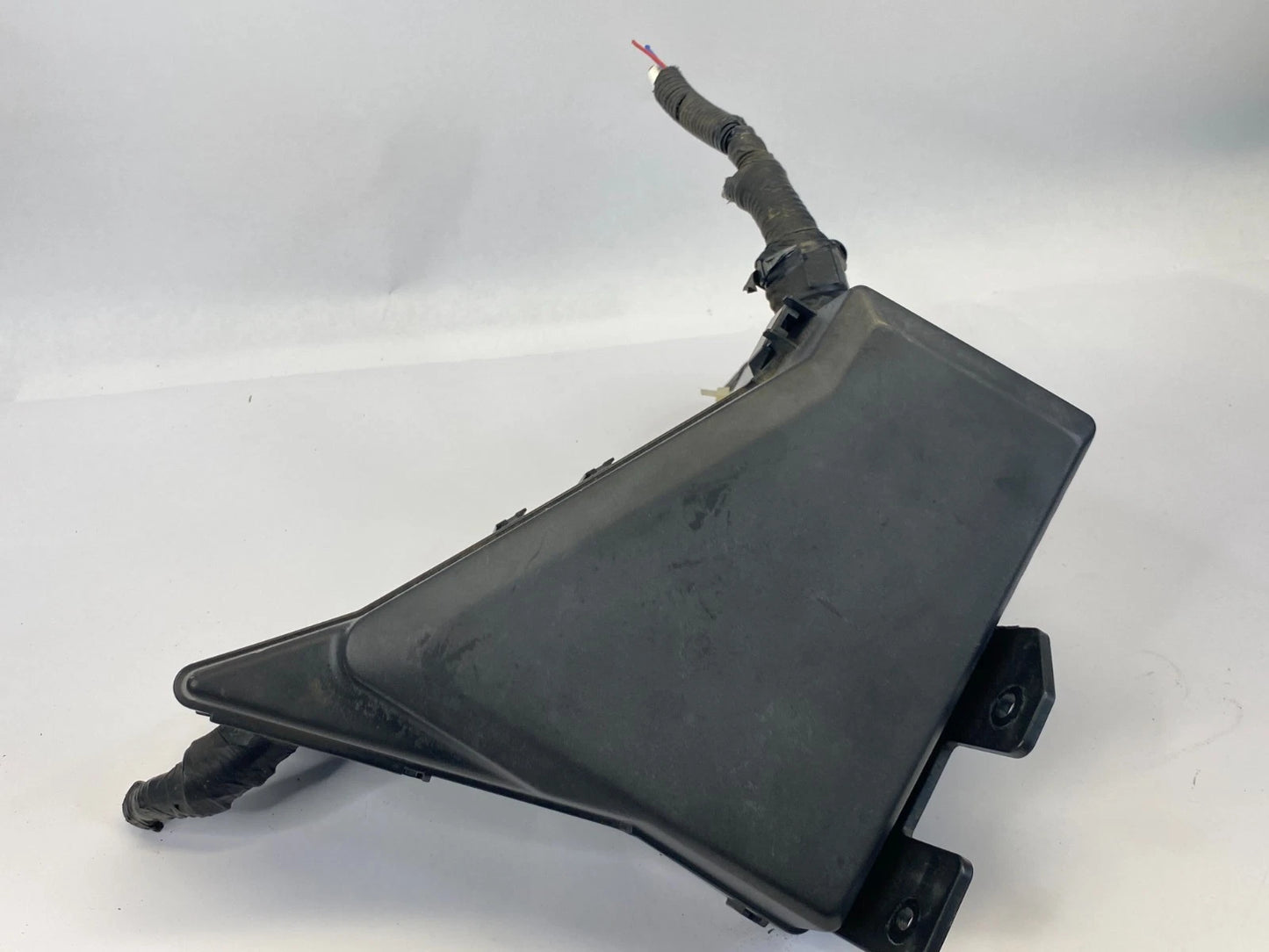 2010 SUBARU OUTBACK 2.5L H4 A/T ENGINE COMPARTMENT FUSE BOX RELAY JUNCTION BLOCK
