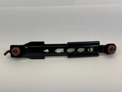 2012-2017 HYUNDAI ACCENT FRONT RIGHT PASSENGER SIDE SEAT BELT HEIGHT ADJUSTER
