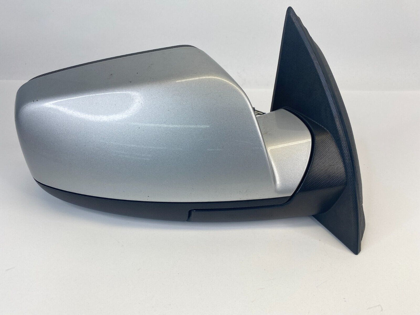 15-17 Chevrolet Equinox Right Side View Power Door Mirror Heated 23467291 OEM