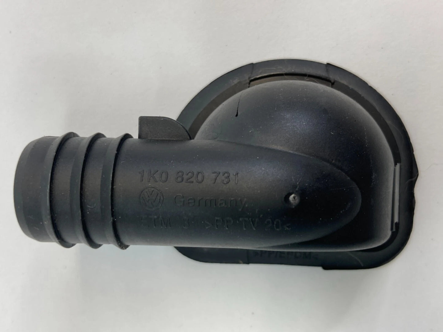 2009-2017 VOLKSWAGEN TIGUAN DASH AIR HOSE UNION DUCT ADAPTER COVER 1K0820731