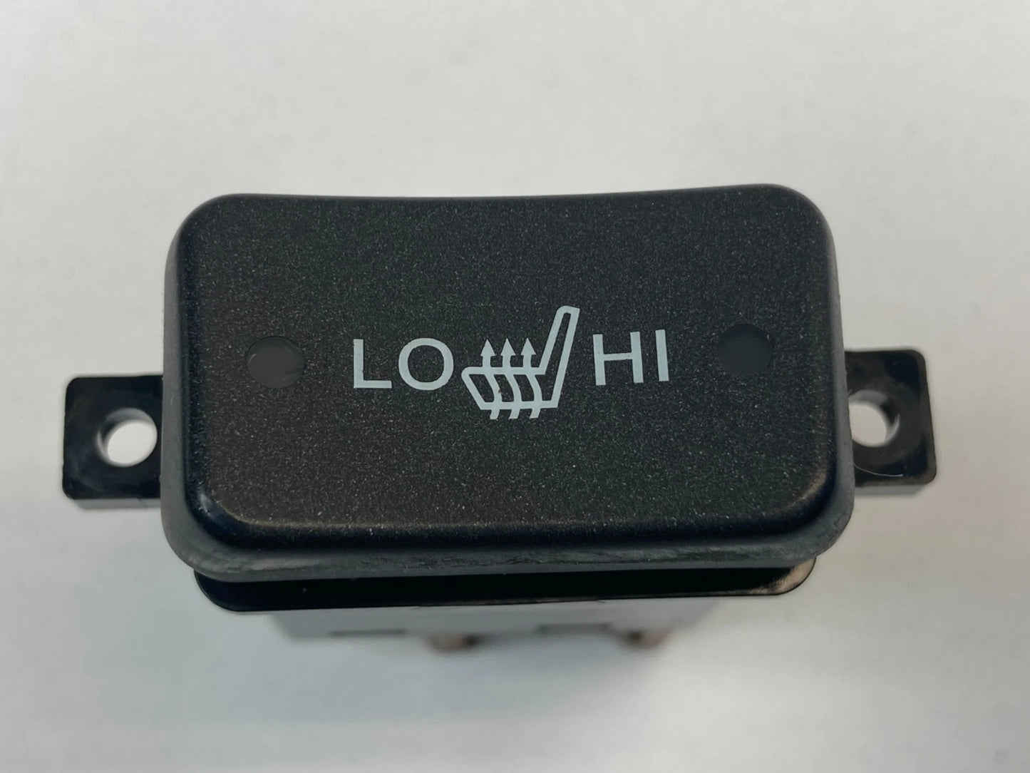 2004-2008 ACURA TL CENTER CONSOLE SEAT HEATED CONTROL SWITCH BUTTON M22831 OEM