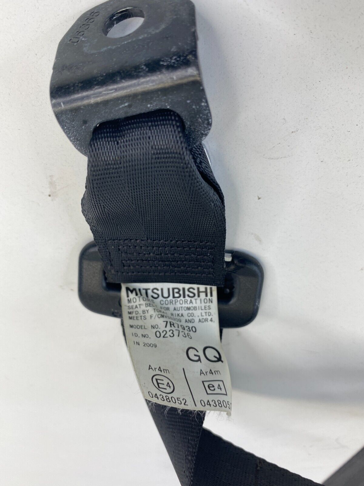 2010-2012 Mitsubishi Lancer Rear Left Seat Belt Seatbelt Retractor C085407 OEM