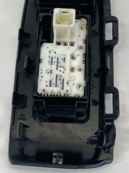 2010-2015 TOYOTA PRIUS FRONT RIGHT DOOR WINDOW & LOCK SWITCH W/BEZEL 74231-47120