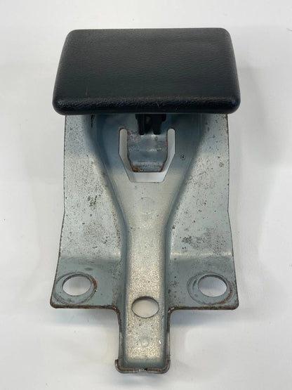 2007 2008 INFINITI G35 HOOD RELEASE HANDLE LEVER HOOD RELEASE HANDLE OEM