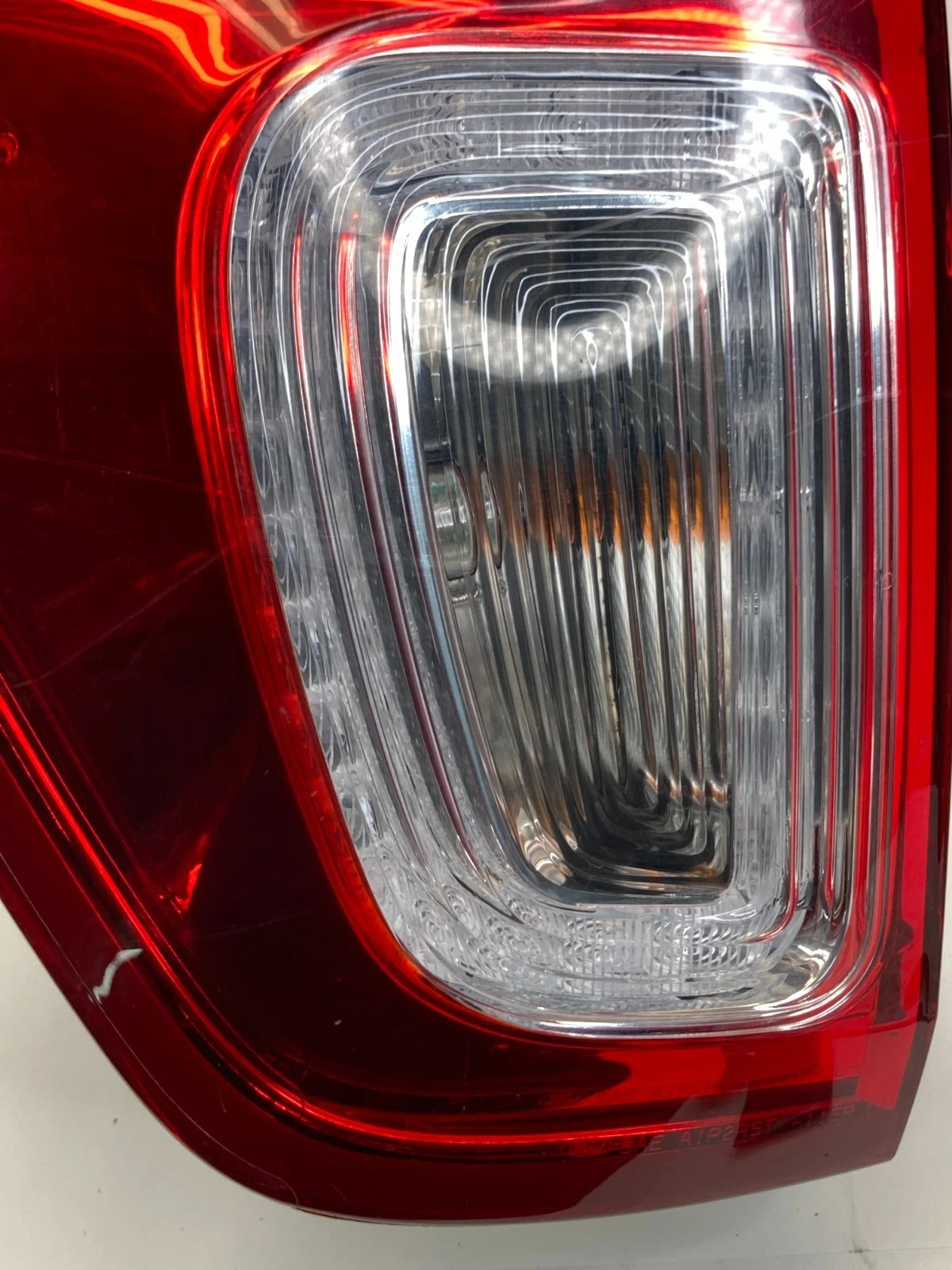 11-15 FORD EXPLORER 13-15 INTERCEPTOR UTILITY LEFT DRIVER TAIL LIGHT TAILLIGHT