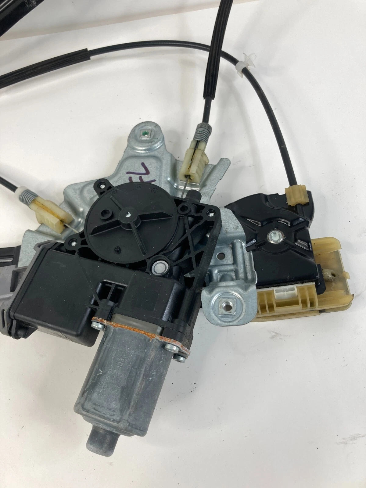 11-17 BUICK REGAL FRONT LEFT DOOR POWER WINDOW REGULATOR W/ MOTOR 20951581 OEM