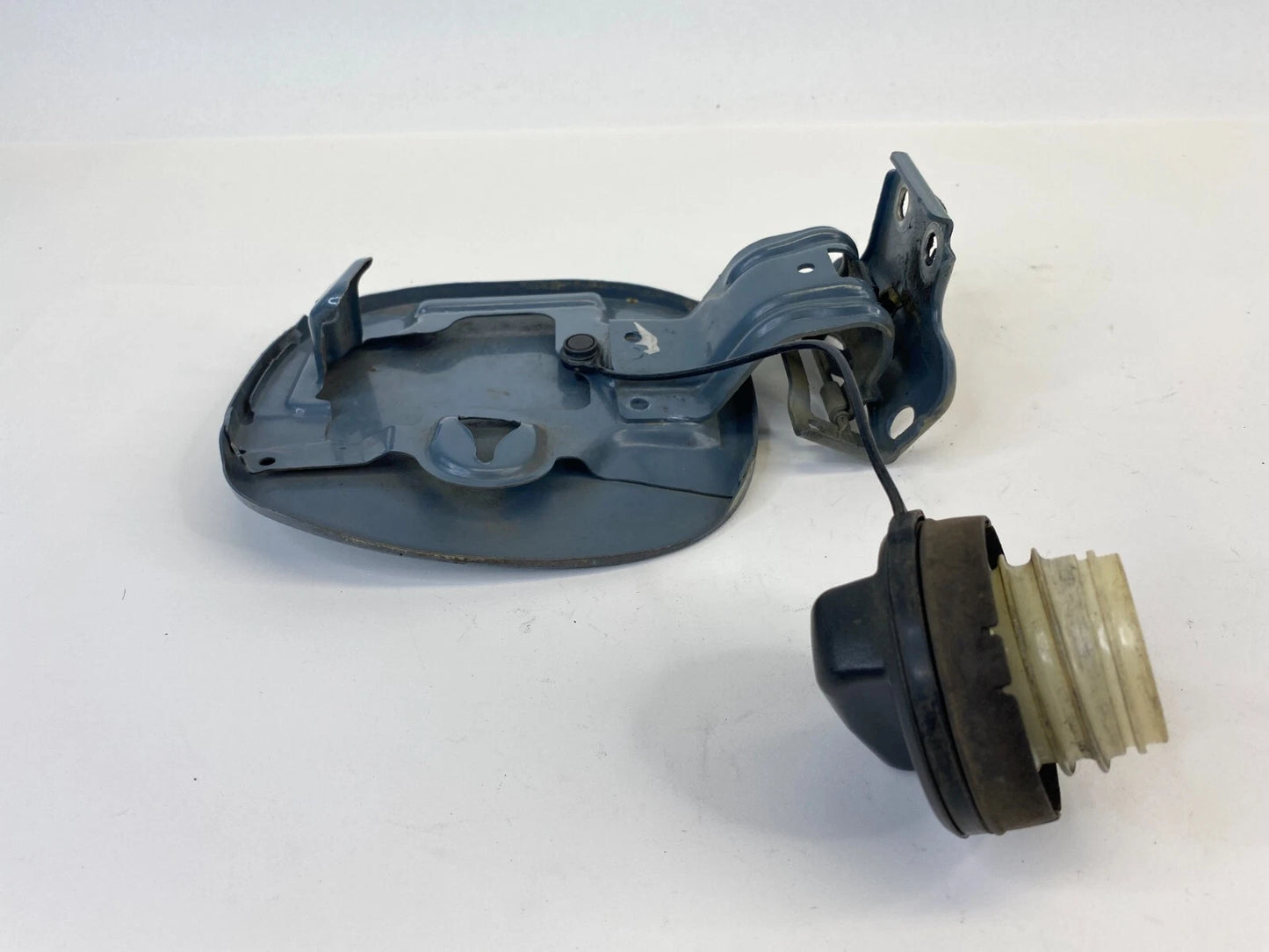 2005-2008 HONDA PILOT FUEL FILLER TANK DOOR GAS LID COVER CAP W/ TANK CAP OEM