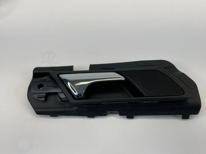 2006 2007 MERCEDES-BENZ ML500 REAR RIGHT SIDE INTERIOR DOOR HANDLE W/ TWEETER