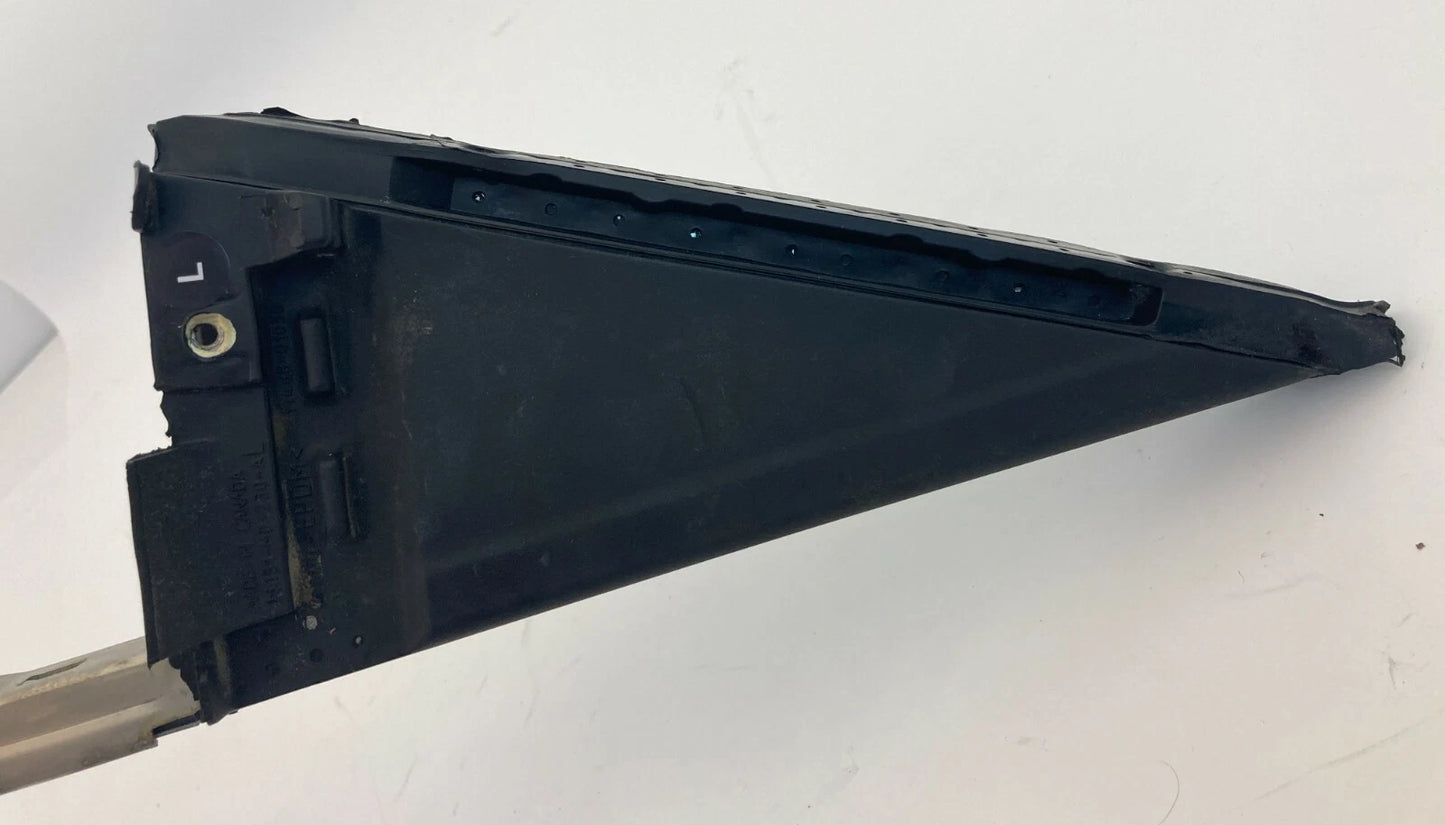 03-08 TOYOTA MATRIX REAR LEFT EXTERIOR CORNER COVER TRIM BEZEL 05031MP230AL OEM