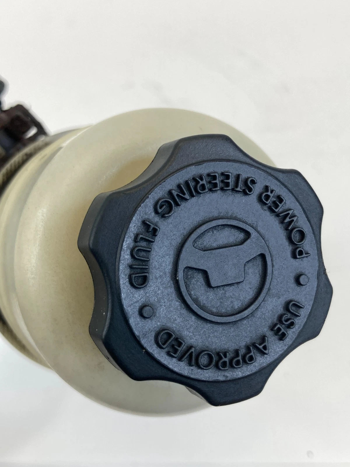 2011-2016 TOWN & COUNTRY POWER STEERING FLUID RESERVOIR BOTTLE CONTAINER OEM