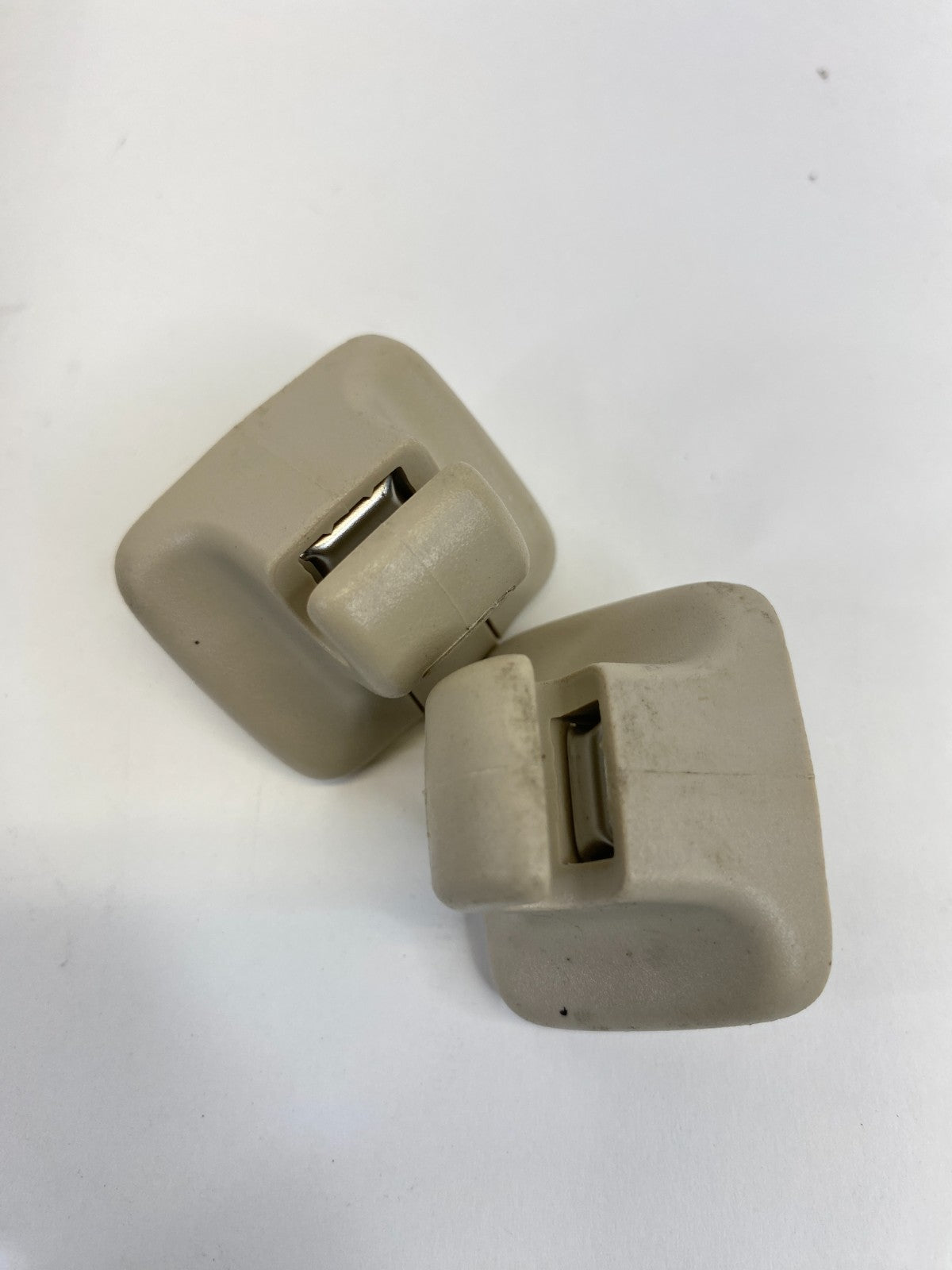 2009-2017 Volkswagen CC Roof Left & Right Sunvisor Set Sun Visor Shade OEM