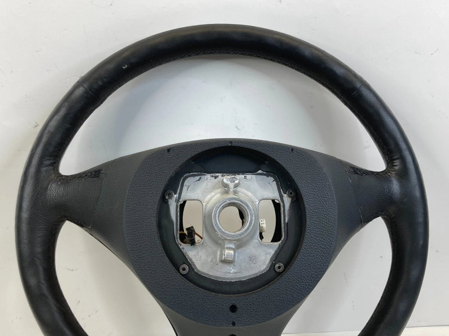 2006-2007 BMW 530XI STEERING WHEEL W/ AUDIO & CRUISE SWITCHES OEM