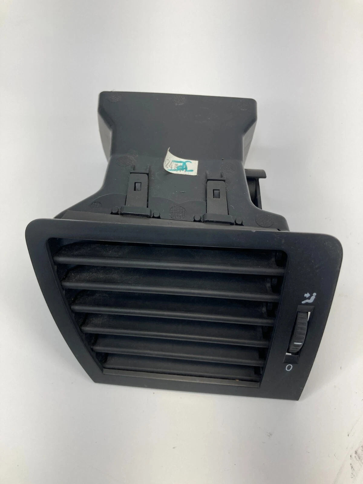 2009-2014 VOLKSWAGEN ROUTAN FRONT LEFT SIDE DASH DASHBOARD A/C AIR VENT GRILLE