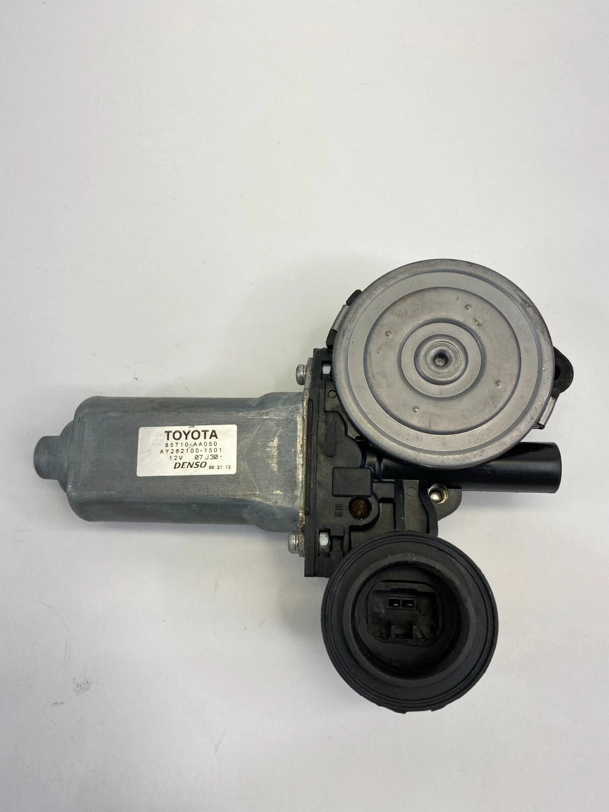 03-08 TOYOTA COROLLA MATRIX 02-06 CAMRY FRONT RIGHT DOOR WINDOW MOTOR 85710AA050