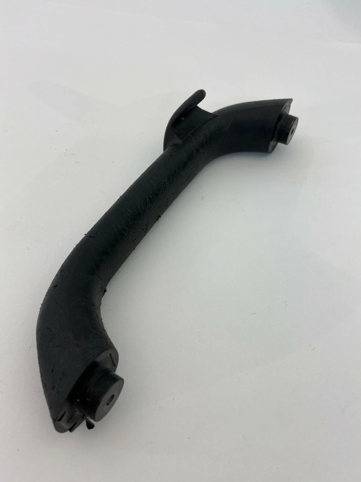 2011-2014 DODGE AVENGER REAR PASSENGER SIDE UPPER ROOF GRAB HANDLE ASSEMBLY OEM
