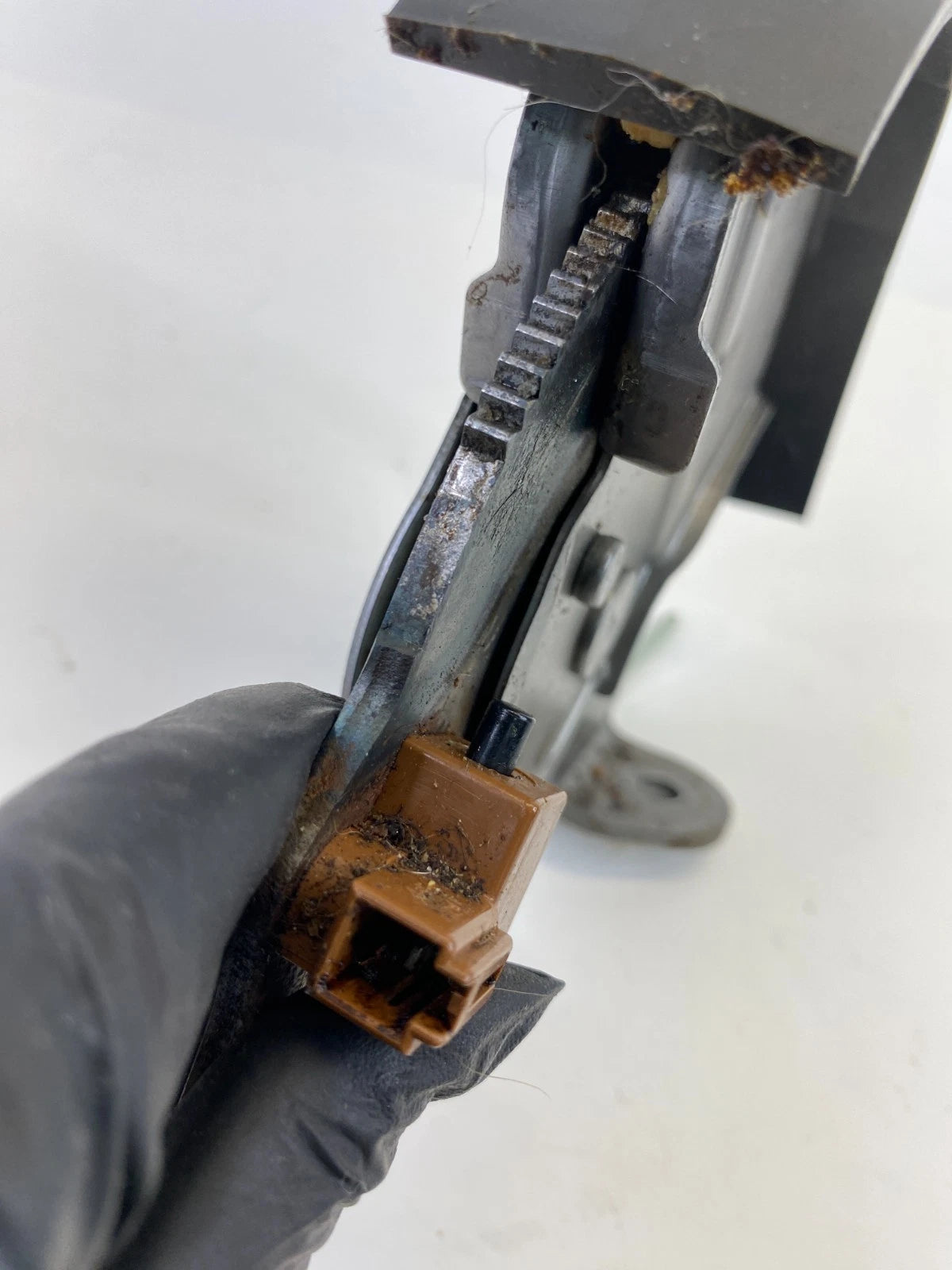 2003-2008 Pontiac Vibe Matrix Emergency Parking Brake Handle Lever Assembly