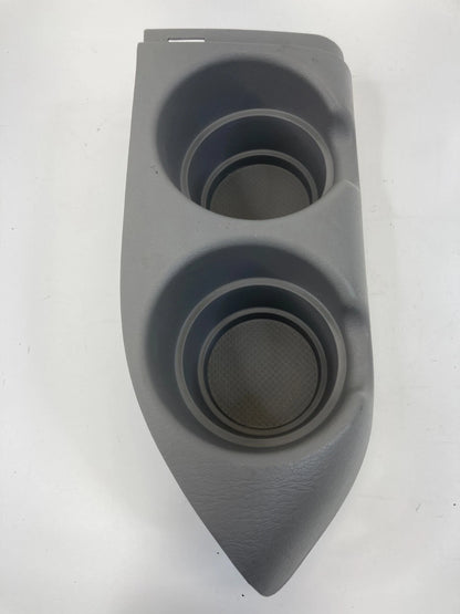 04-10 TOYOTA SIENNA REAR RIGHT SIDE 3RD ROW PANEL DUAL CUP HOLDER 64745-AE010