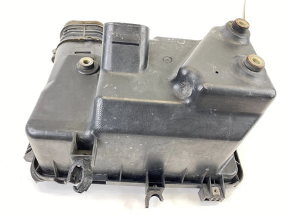 2004-2006 TOYOTA CAMRY 3.0L LOWER AIR INTAKE CLEANER FILTER BOX OEM 17701-0A100