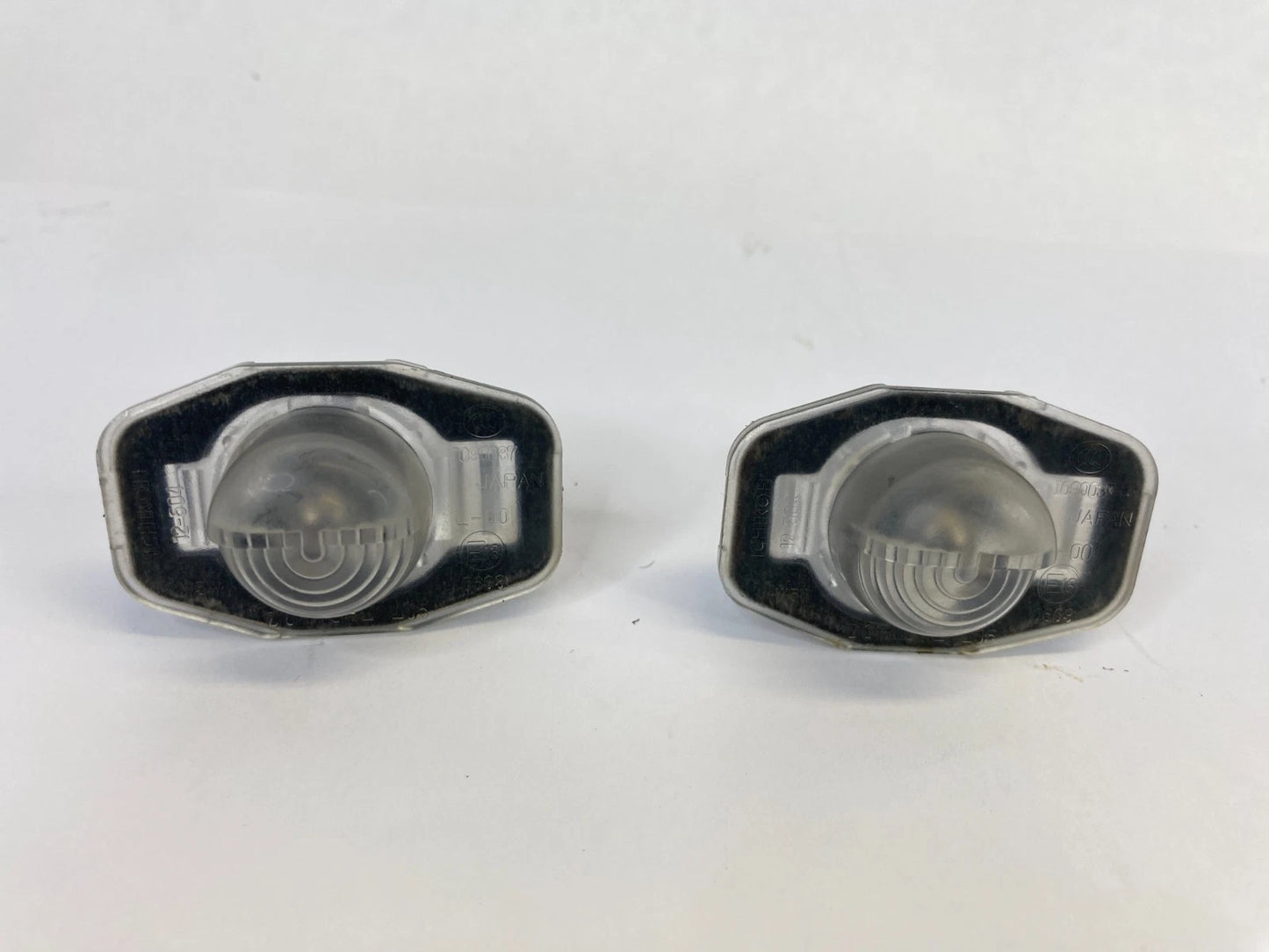 2009 10 11 12 2013 TOYOTA COROLLA SEDAN REAR LICENSE PLATE LIGHT LAMP PAIR SET