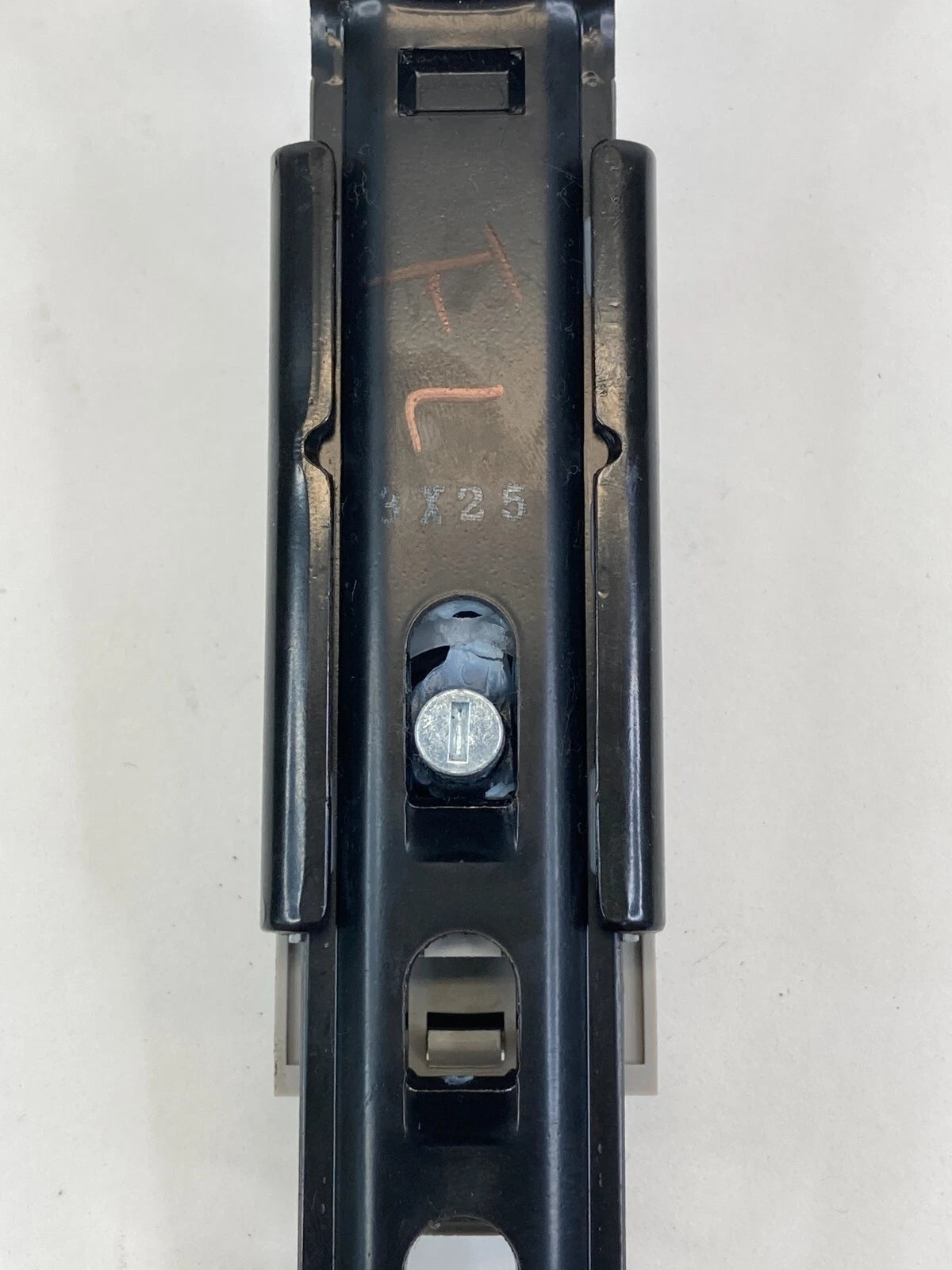 2013 14 15 16 2017 NISSAN JUKE FRONT LEFT DRIVE SEAT BELT HEIGHT ADJUSTER OEM