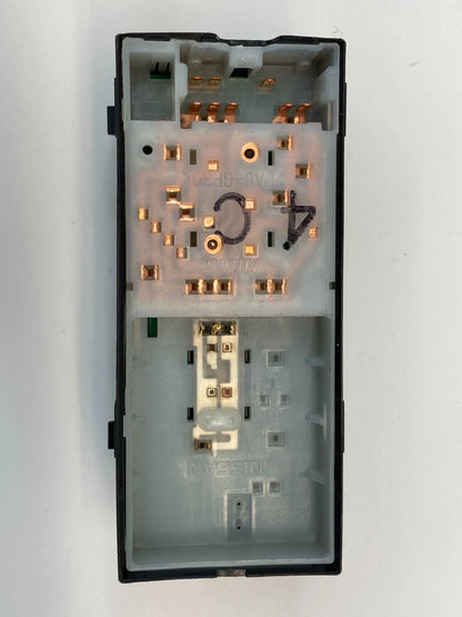 08-13 NISSAN ROGUE FRONT RIGHT SIDE DOOR POWER WINDOW & LOCK CONTROL SWITCH OEM