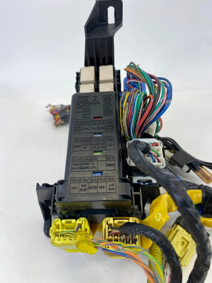 2003 2004 SUZUKI XL-7 INTERIOR UNDER DASH LEFT SIDE FUSE RELAY JUNCTION BOX OEM
