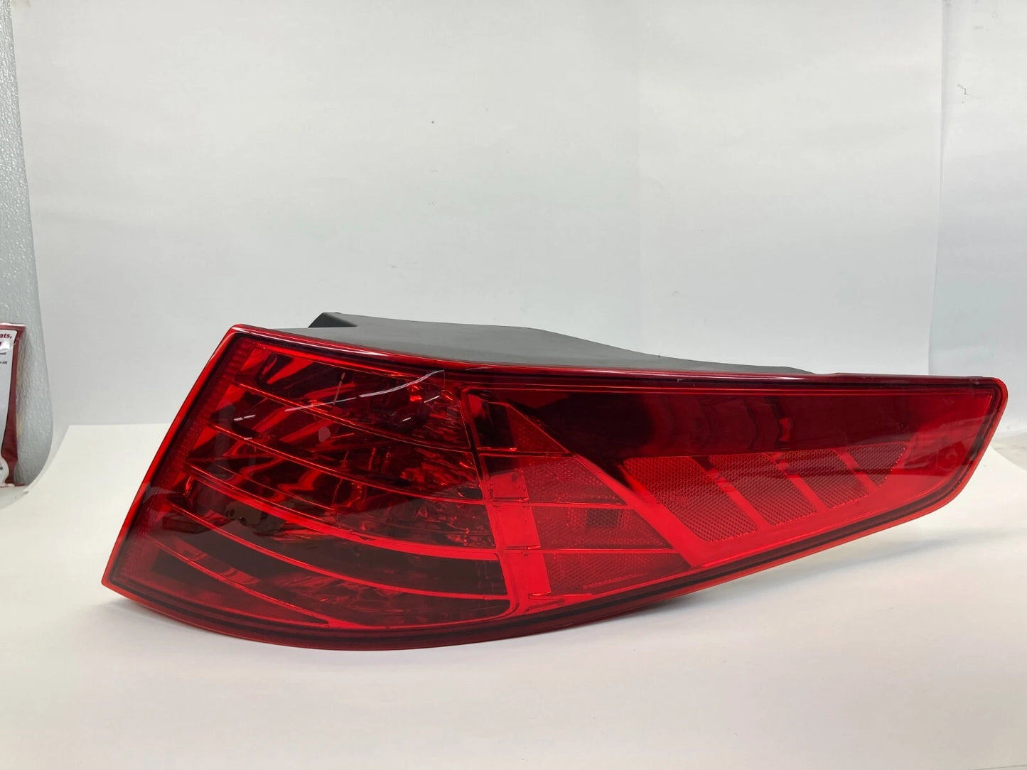 2012 2013 KIA OPTIMA REAR RIGHT PASSENGER OUTER TAIL LIGHT TAILLIGHT 92402-4C000