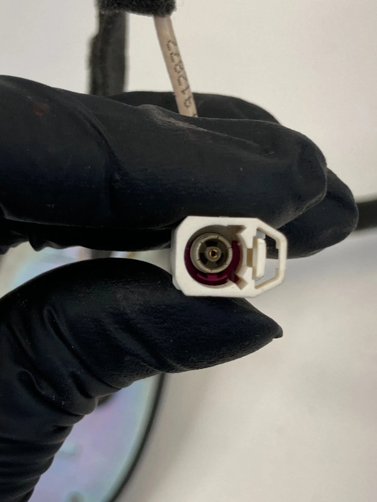 2013-2016 Dodge Dart Roof Mounted Radio Antenna Base 05091973AC OEM