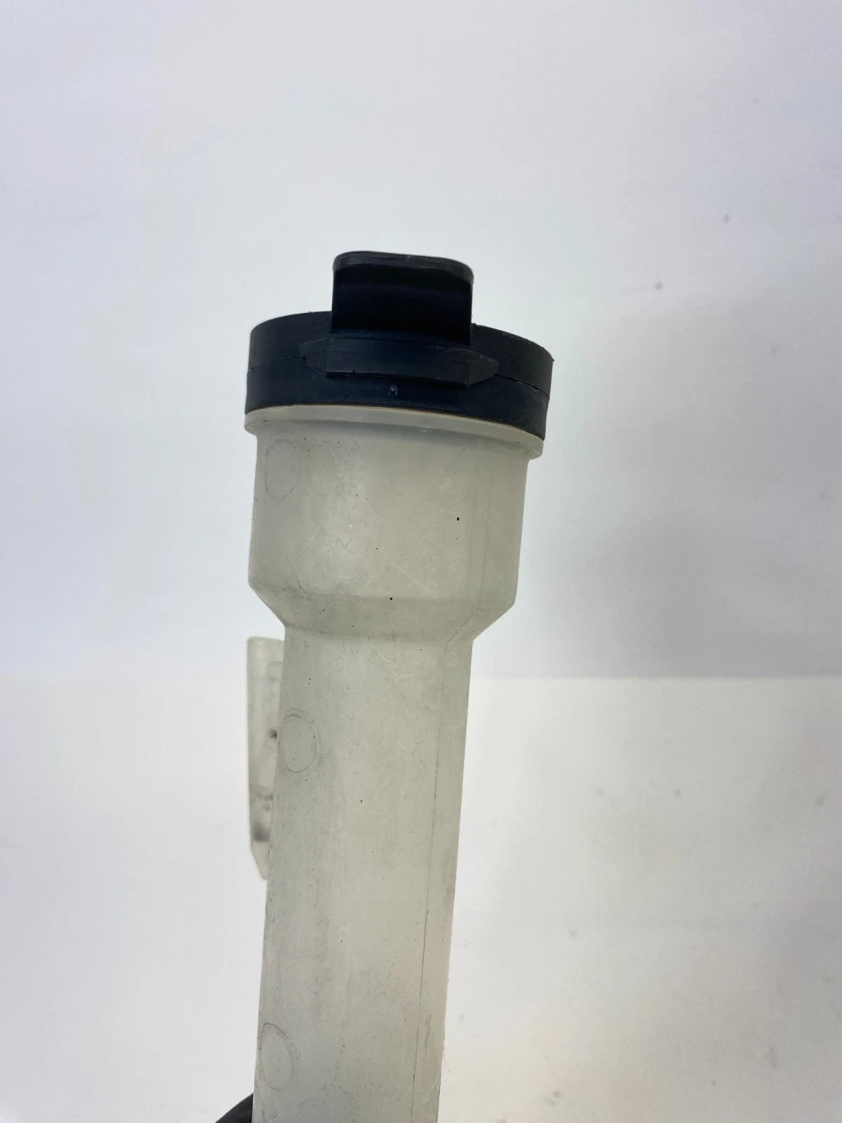 2011-2016 CHEVROLET CRUZE WINDSHIELD WASHER FLUID RESERVOIR TUBE W/ CAP OEM