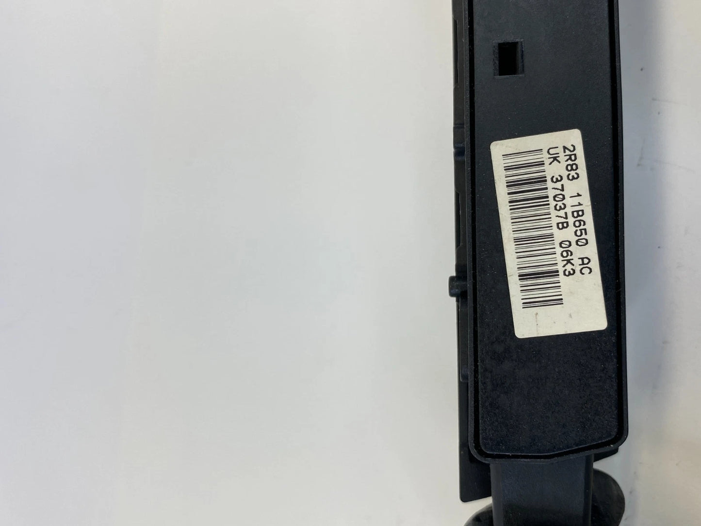 2002-2008 JAGUAR S-TYPE HAZARD TRACTION SWITCH CENTER OEM FACTORY 2R83-11B650-AC