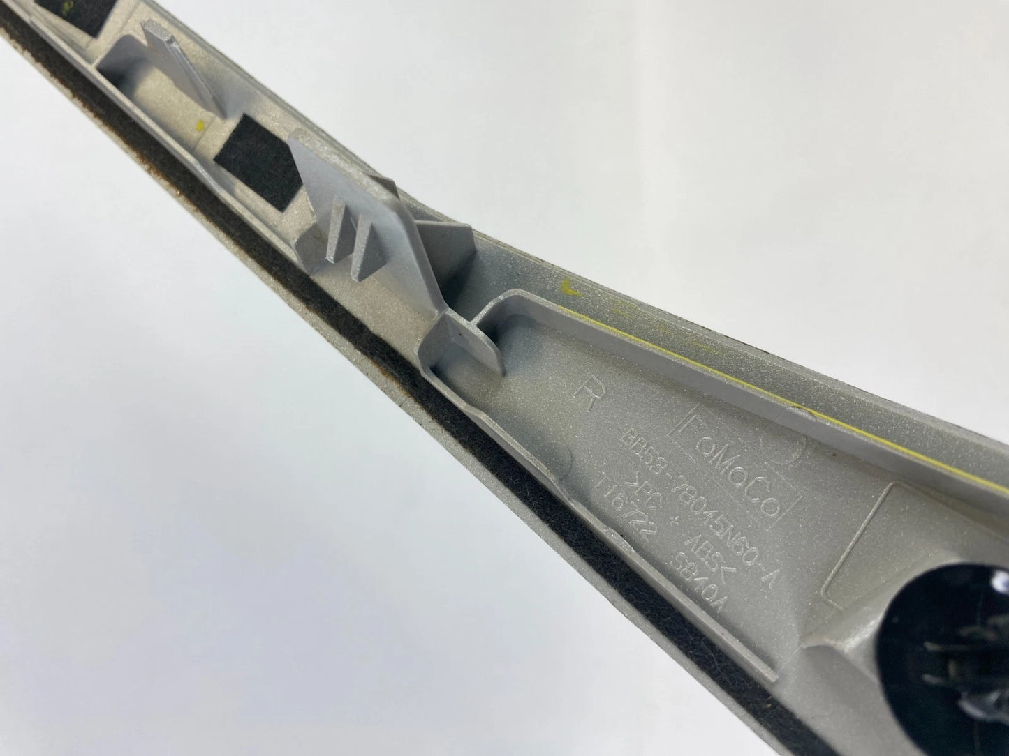 2011-2015 FORD EXPLORER RIGHT CENTER DASH RADIO TRIM BEZEL SILVER OEM