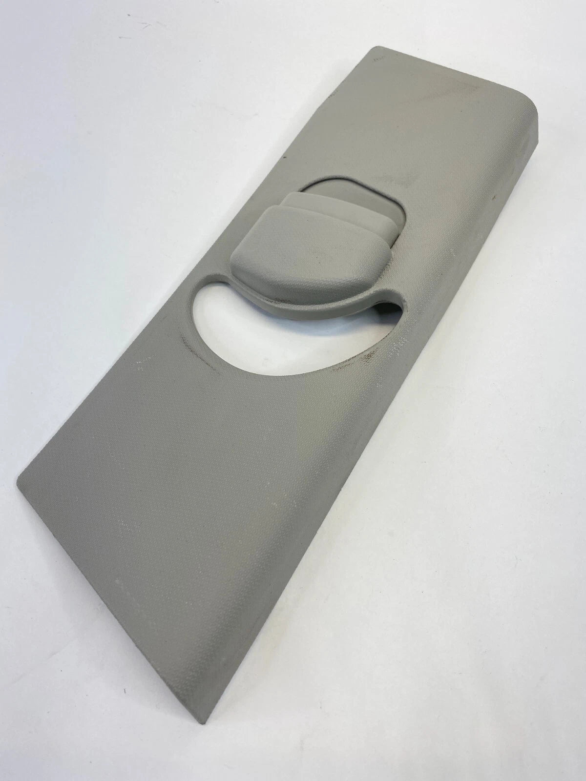2010-2013 KIA FORTE SEDAN CENTER LEFT PILLAR UPPER SEAT BELT ADJUSTMENT TRIM OEM