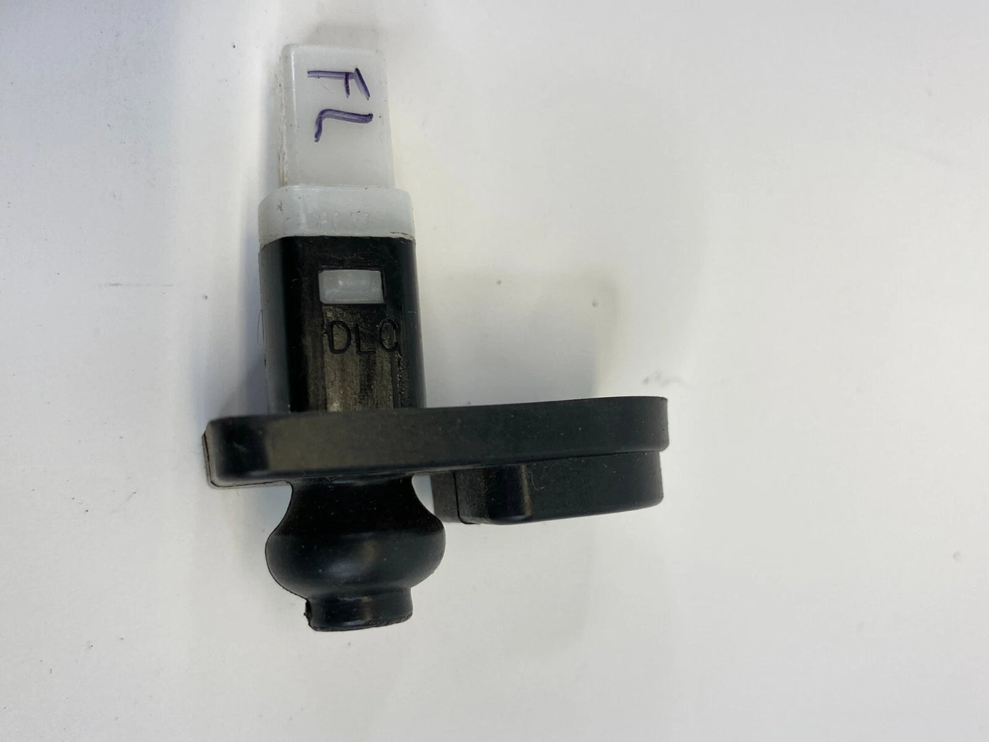2012-2014 HYUNDAI ACCENT FRONT LEFT SIDE DOOR JAMB AJAR SENSOR CONTROL SWITCH