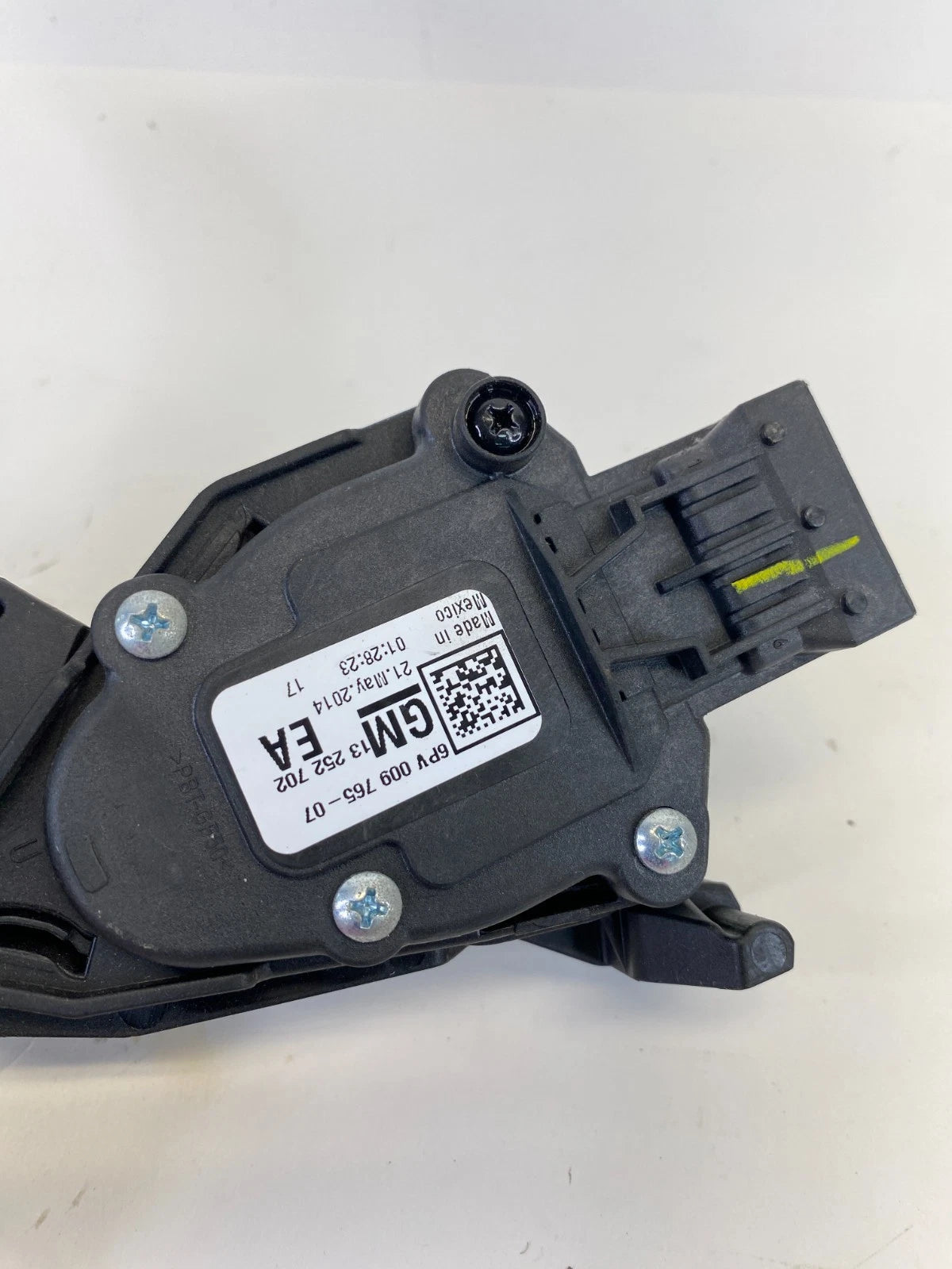 2011-2015 CHEVROLET CRUZE ACCELERATOR GAS PEDAL W/ POSITION SENSOR 13252702 OEM